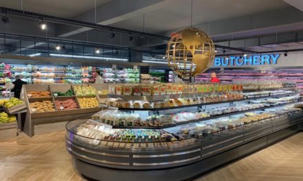 Acts of Kindness: SPAR in Western Cape closes down stationery section and removes all frozen burgers.